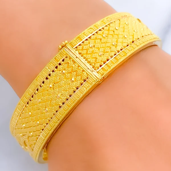 Ornamental Netted Paisley 22k Gold Screw Bangle - Image 2