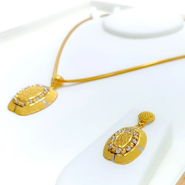 Two-Tone 22K Gold Pendant Set - Image 3