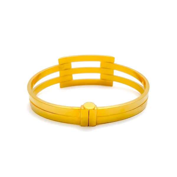 Classic Alluring 22k Gold Upscale Bangle Bracelet - Image 3